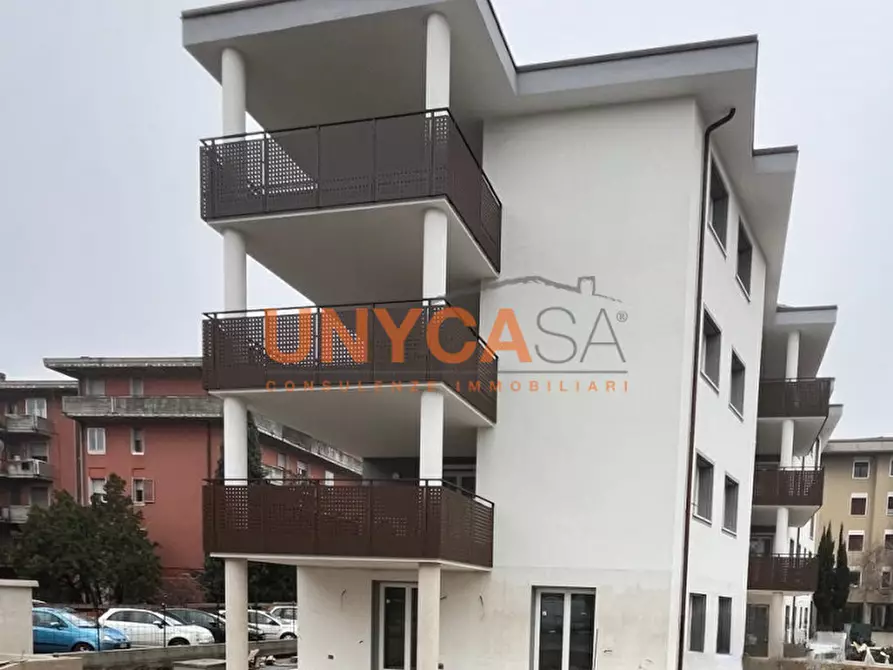 Immagine 24 di Appartamento in vendita  a Verona