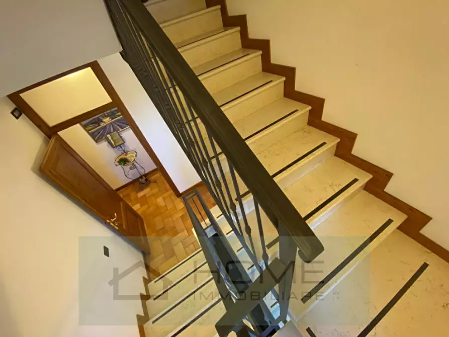 Immagine 12 di Agriturismo in vendita  in Via Belvedere a Rovolon
