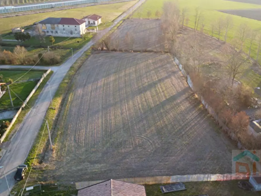 Immagine 1 di Terreno in vendita  in Via Lancieri d'Aosta a Porpetto