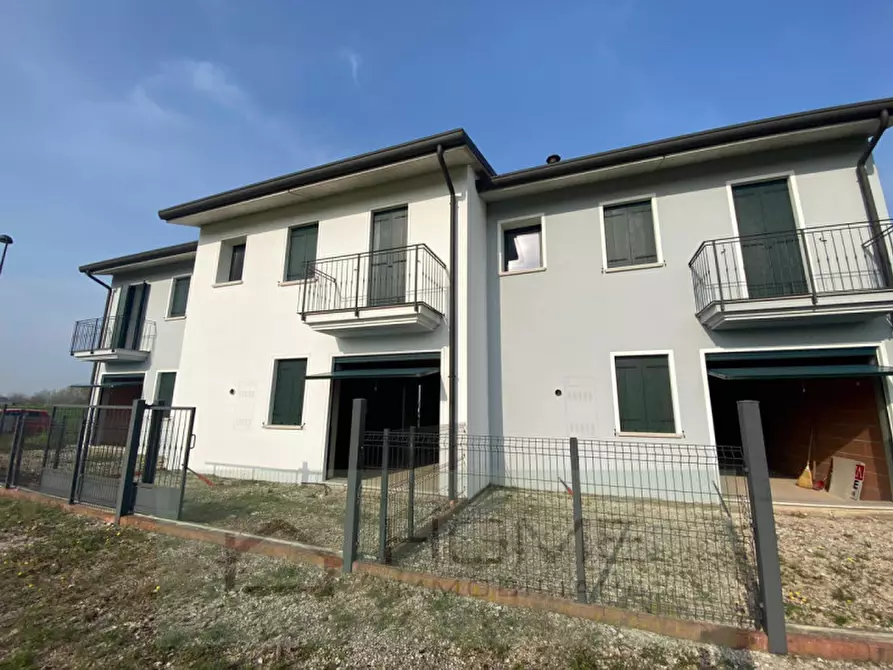 Immagine 20 di Casa trifamiliare in vendita  in Via 4 Novembre a Albettone