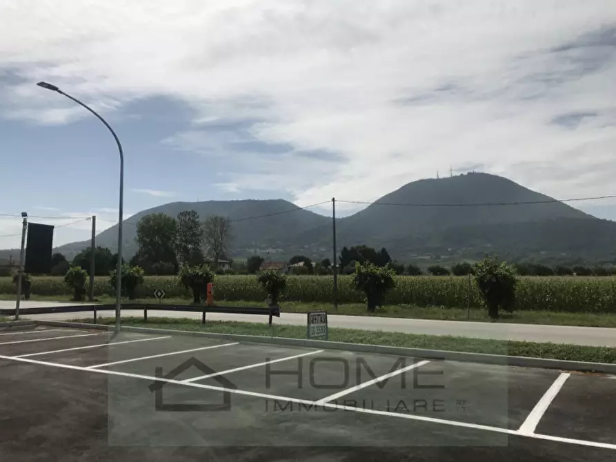 Immagine 8 di Attività commerciale in vendita  in Via Albettoniera a Rovolon