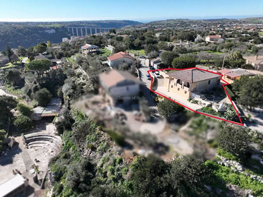 Immagine 28 di Casa indipendente in vendita  a Modica