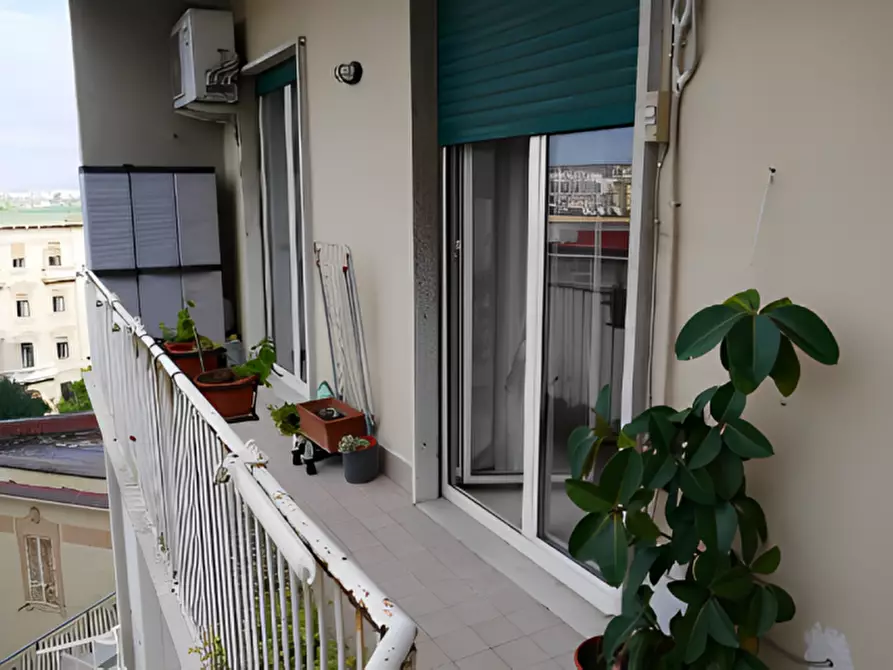 Immagine 3 di Appartamento in vendita  in Via Raffaele Morghen n. 187 a Napoli