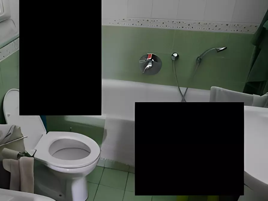 Immagine 5 di Appartamento in vendita  in Via Raffaele Morghen n. 187 a Napoli