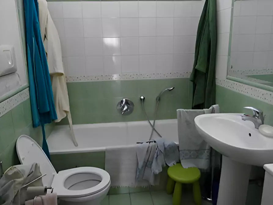 Immagine 12 di Appartamento in vendita  in Via Raffaele Morghen n. 187 a Napoli