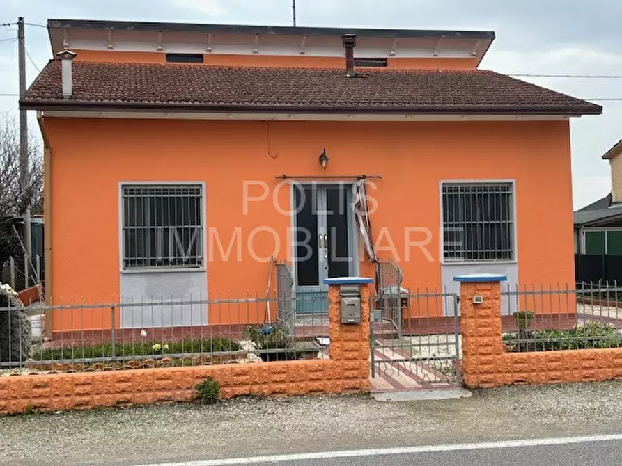 Immagine 1 di Casa indipendente in vendita  in VIA MARTIRI DELLA LIBERTA a Concordia Sulla Secchia