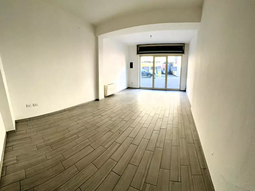 Immagine 7 di Negozio in vendita  in PIAZZA SAN SILVESTRO, 2 a Calvisano