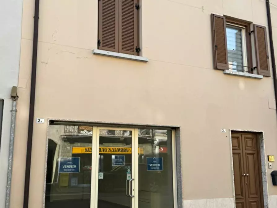 Immagine 8 di Negozio in vendita  in PIAZZA SAN SILVESTRO, 2 a Calvisano