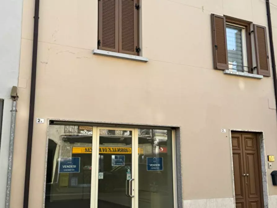 Immagine 16 di Negozio in vendita  in PIAZZA SAN SILVESTRO, 2 a Calvisano
