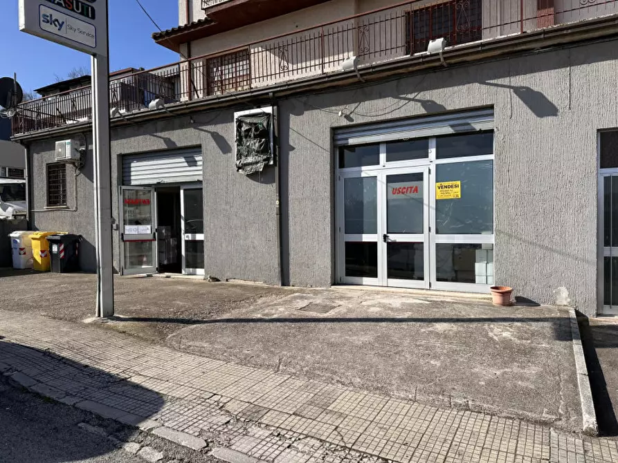 Immagine 1 di Magazzino in vendita  in Via Bruno Buozzi a Ancona