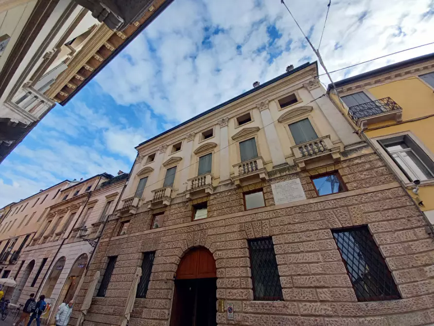 Immagine 1 di Appartamento in vendita  in Corso Palladio a Vicenza
