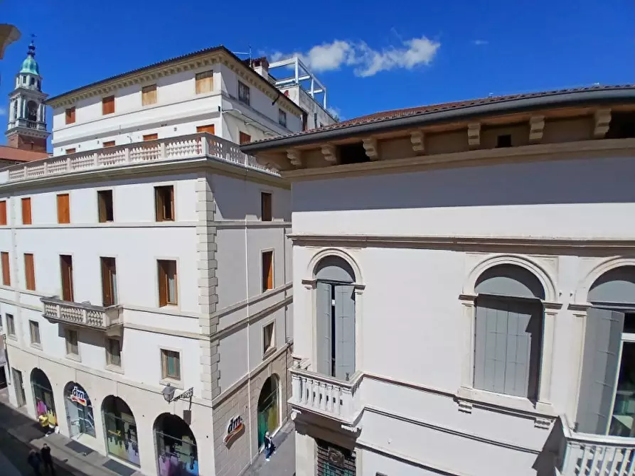 Immagine 7 di Appartamento in vendita  in Corso Palladio a Vicenza