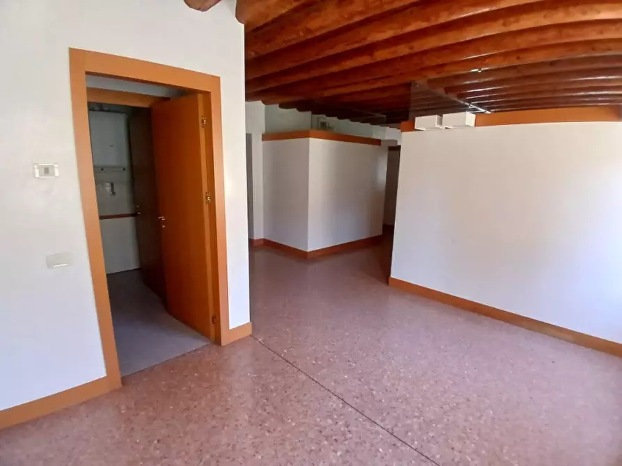 Immagine 11 di Appartamento in vendita  in Corso Palladio a Vicenza