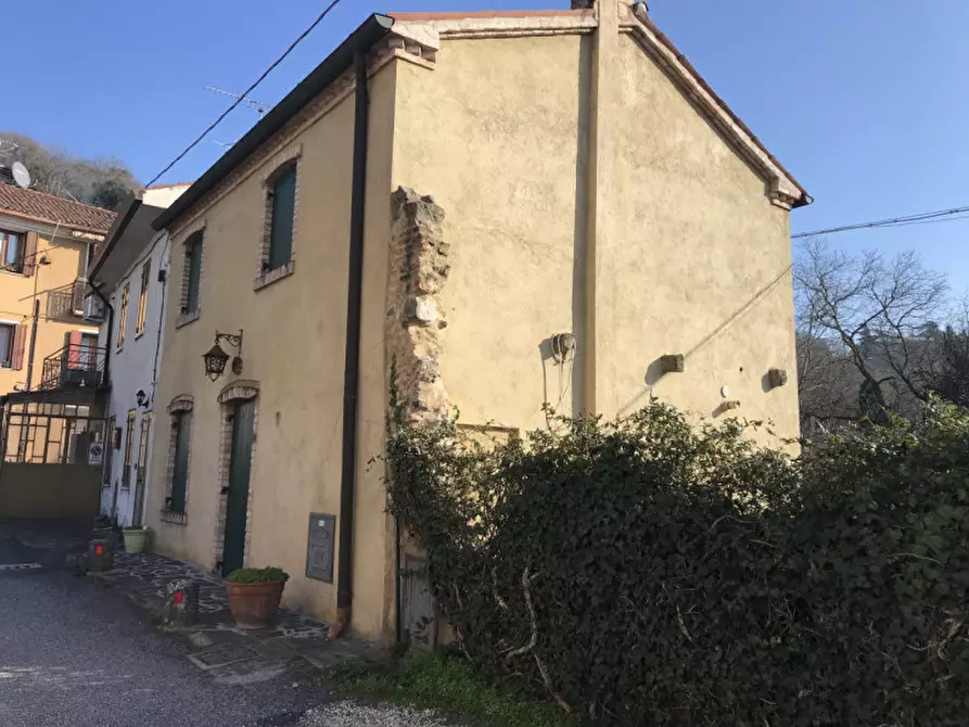 Immagine 12 di Rustico / casale in vendita  in Via Santo Stefano a Este