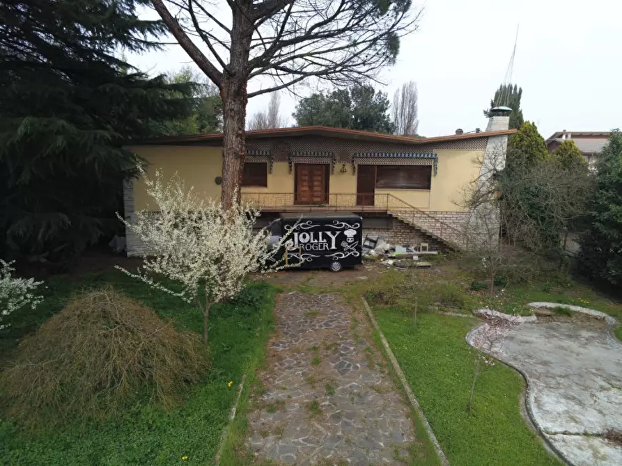 Immagine 1 di Villa in vendita  in Via Euganea Treponti 149 a Teolo