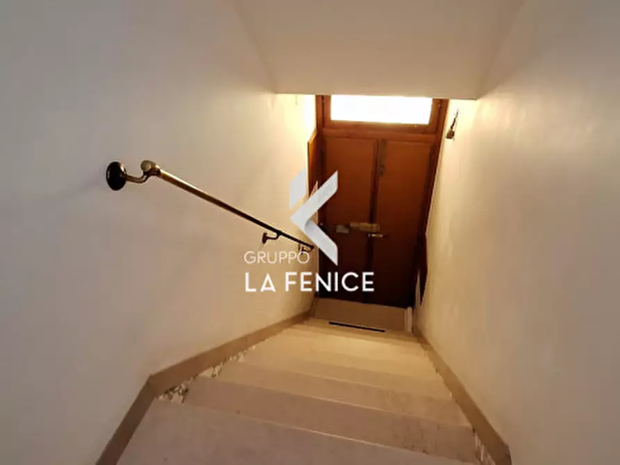 Immagine 9 di Casa indipendente in vendita  in via dei Prati a Locorotondo