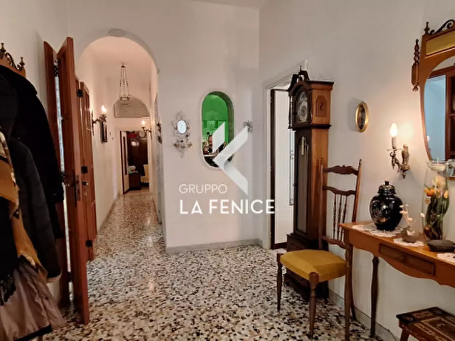 Immagine 13 di Casa indipendente in vendita  in via dei Prati a Locorotondo