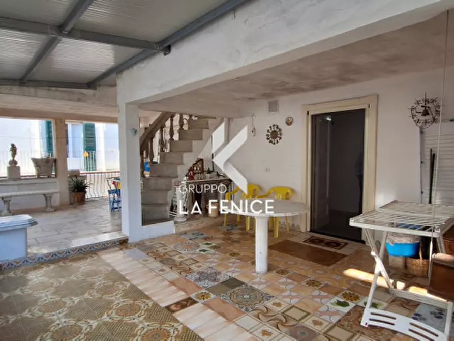 Immagine 36 di Casa indipendente in vendita  in via dei Prati a Locorotondo