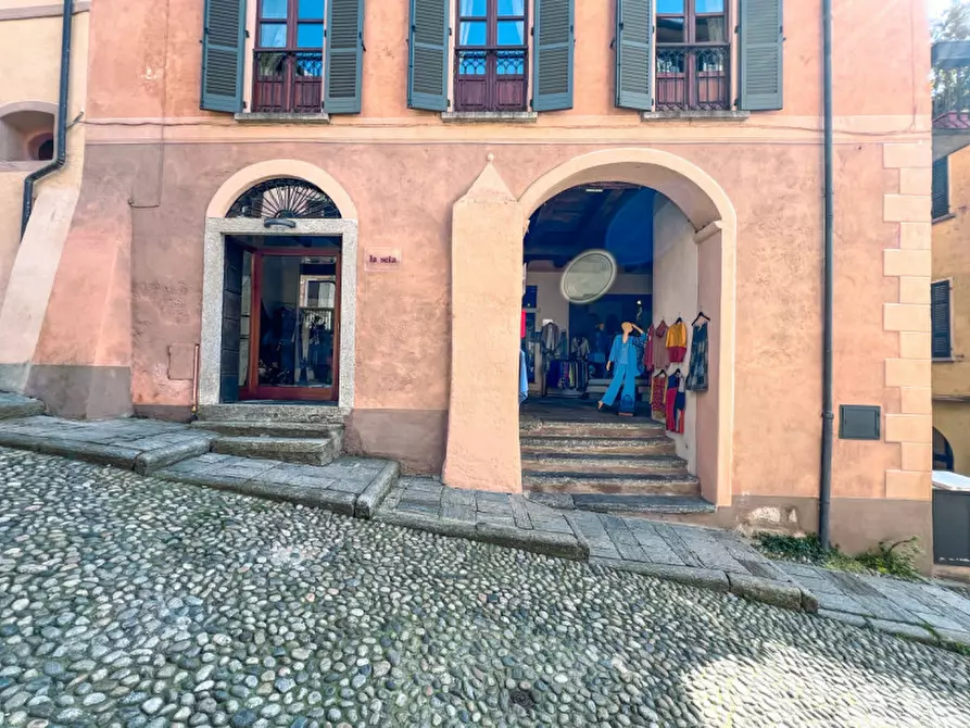 Immagine 2 di Negozio in vendita  in via albertoletti 20 a Orta San Giulio
