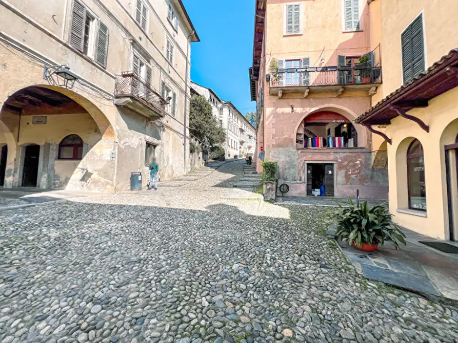 Immagine 21 di Negozio in vendita  in via albertoletti 20 a Orta San Giulio