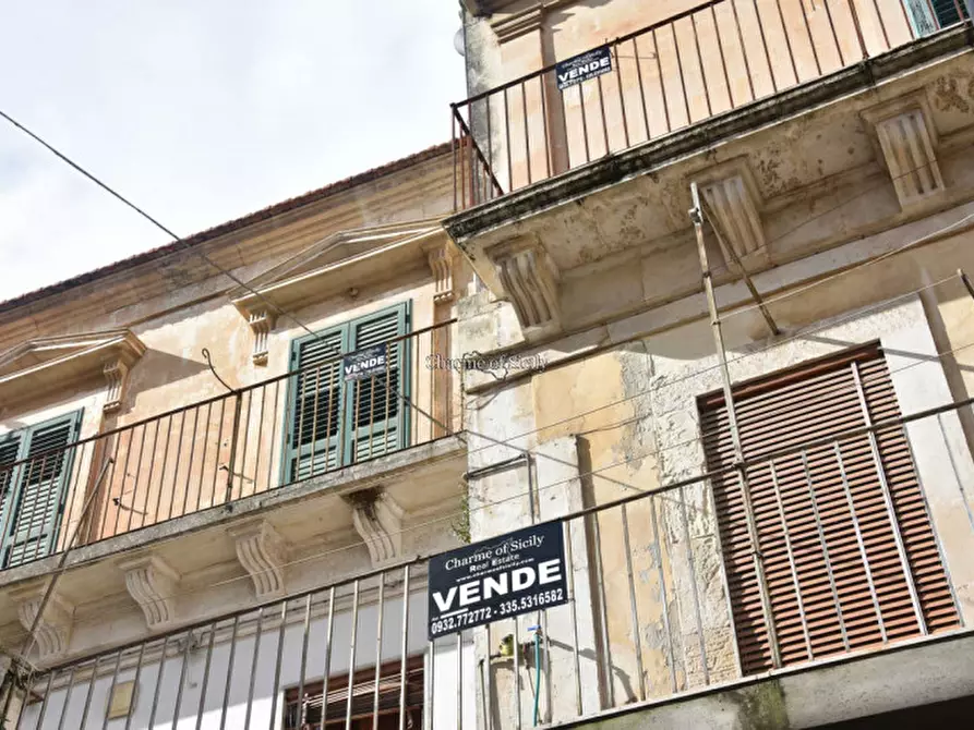 Immagine 1 di Casa indipendente in vendita  in Via Marchesa Tedeschi a Modica