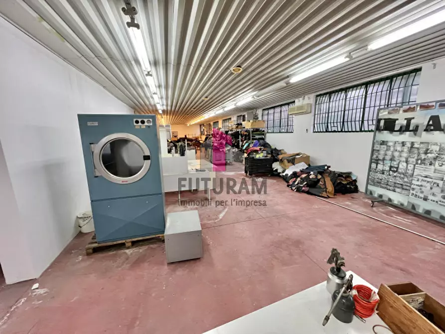 Immagine 9 di Laboratorio in affitto  in VIA STRADELLE a Stra