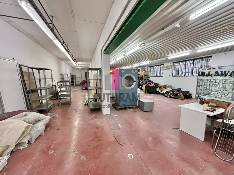 Immagine 10 di Laboratorio in affitto  in VIA STRADELLE a Stra