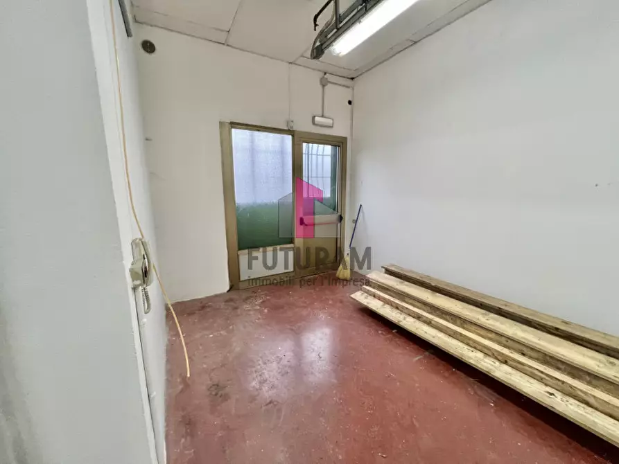 Immagine 12 di Laboratorio in affitto  in VIA STRADELLE a Stra