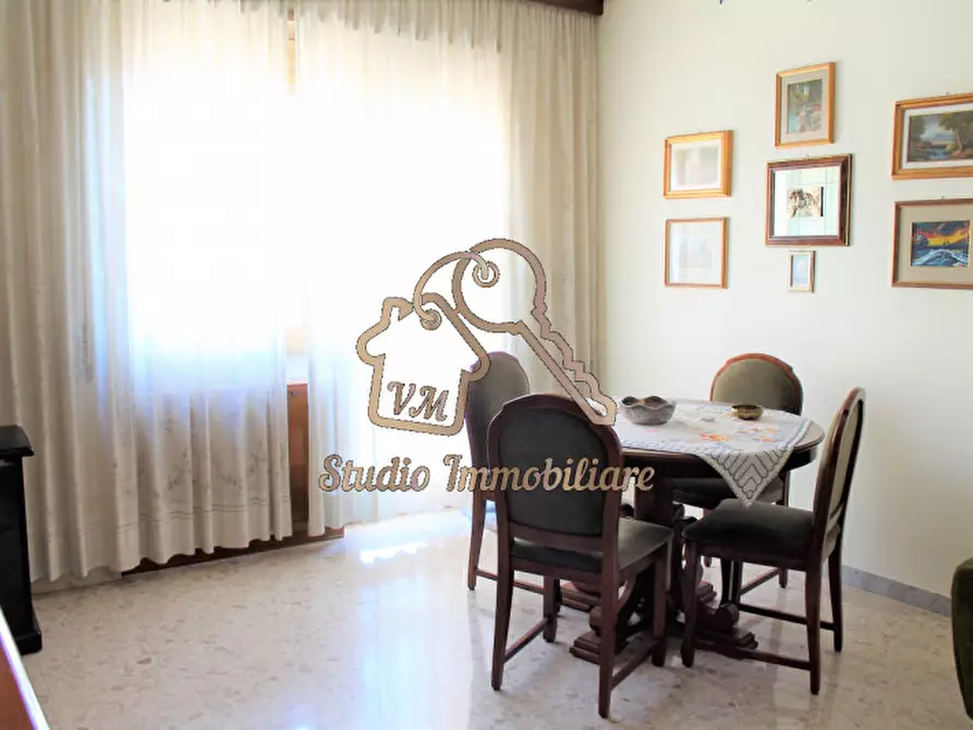 Immagine 4 di Appartamento in affitto  in Via Cassia,928 a Roma