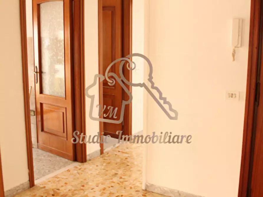 Immagine 14 di Appartamento in affitto  in Via Cassia,928 a Roma