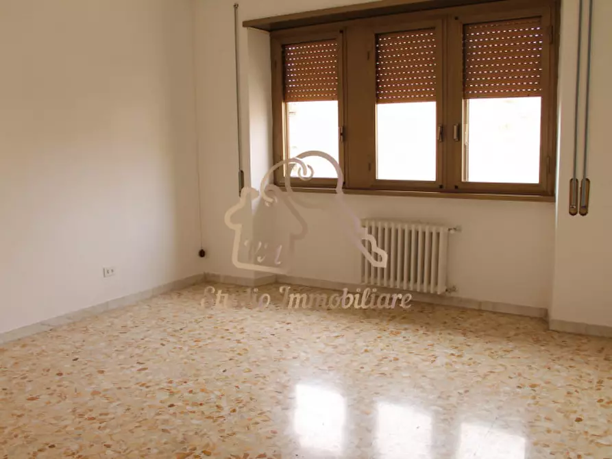 Immagine 19 di Appartamento in affitto  in Via Cassia,928 a Roma