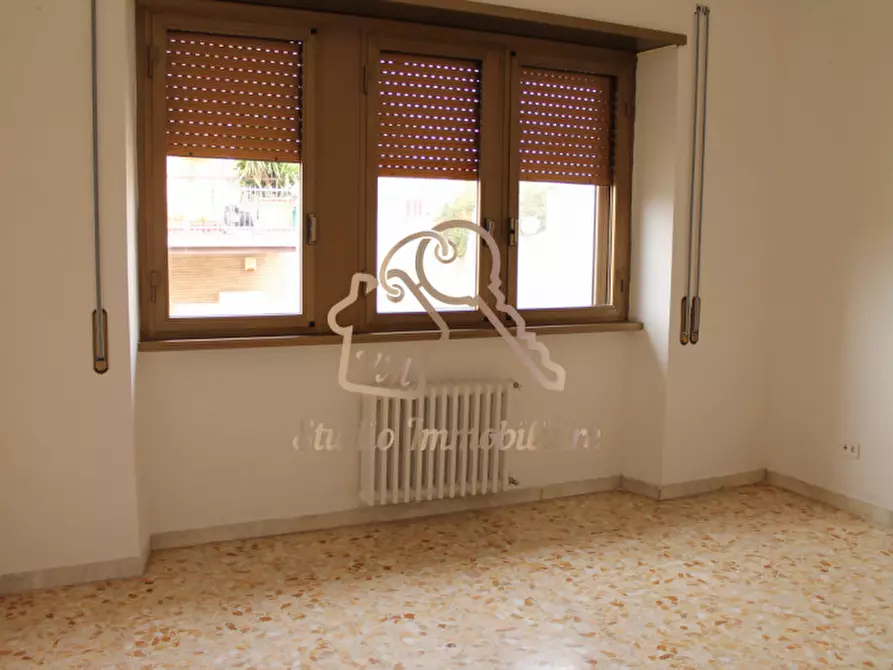 Immagine 21 di Appartamento in affitto  in Via Cassia,928 a Roma