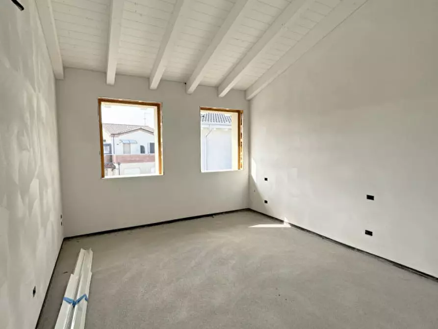 Immagine 7 di Casa trifamiliare in vendita  in Via Don Pietro Garbin a Borgo Veneto