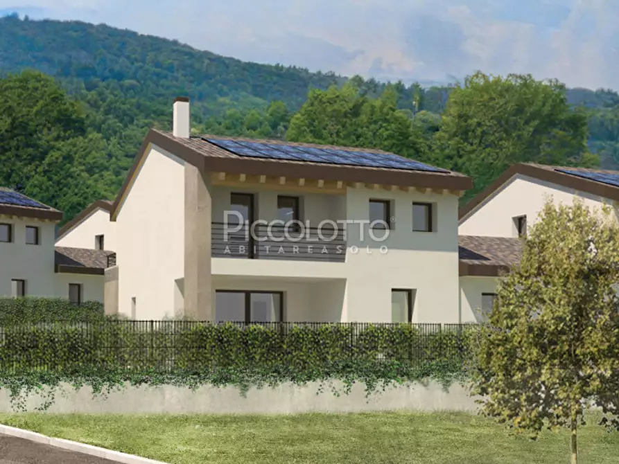 Immagine 2 di Casa bifamiliare in vendita  in via Pasubio a Cavaso Del Tomba