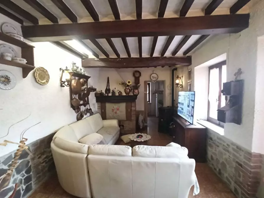 Immagine 5 di Appartamento in vendita  a Paciano