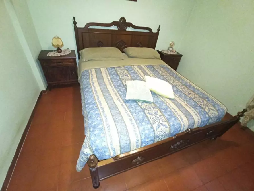 Immagine 11 di Appartamento in vendita  a Paciano