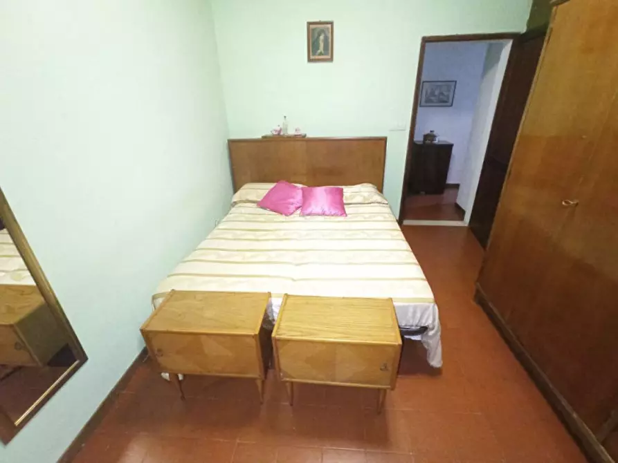 Immagine 12 di Appartamento in vendita  a Paciano