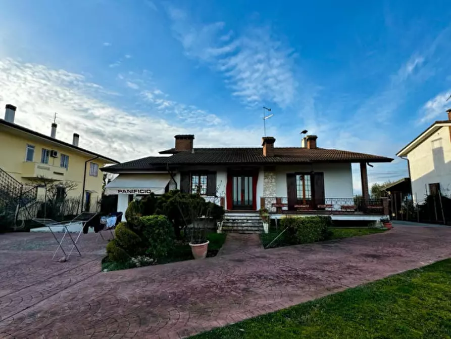 Immagine 1 di Casa indipendente in vendita  a Veronella