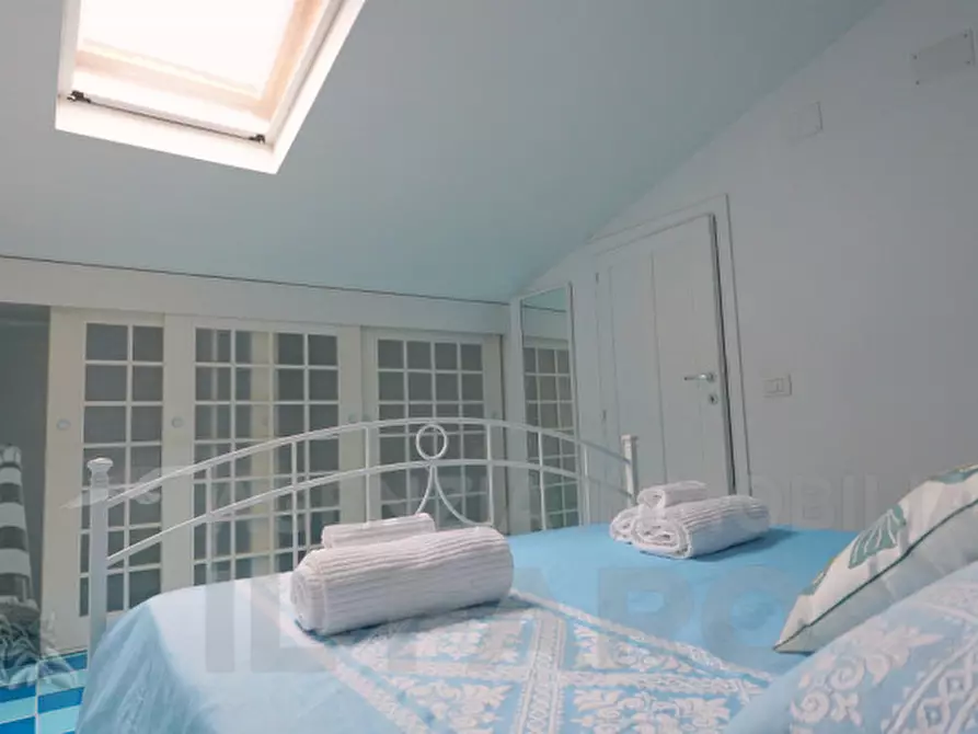 Immagine 31 di Appartamento in vendita  in Via Vittorio Emanuele a La Maddalena