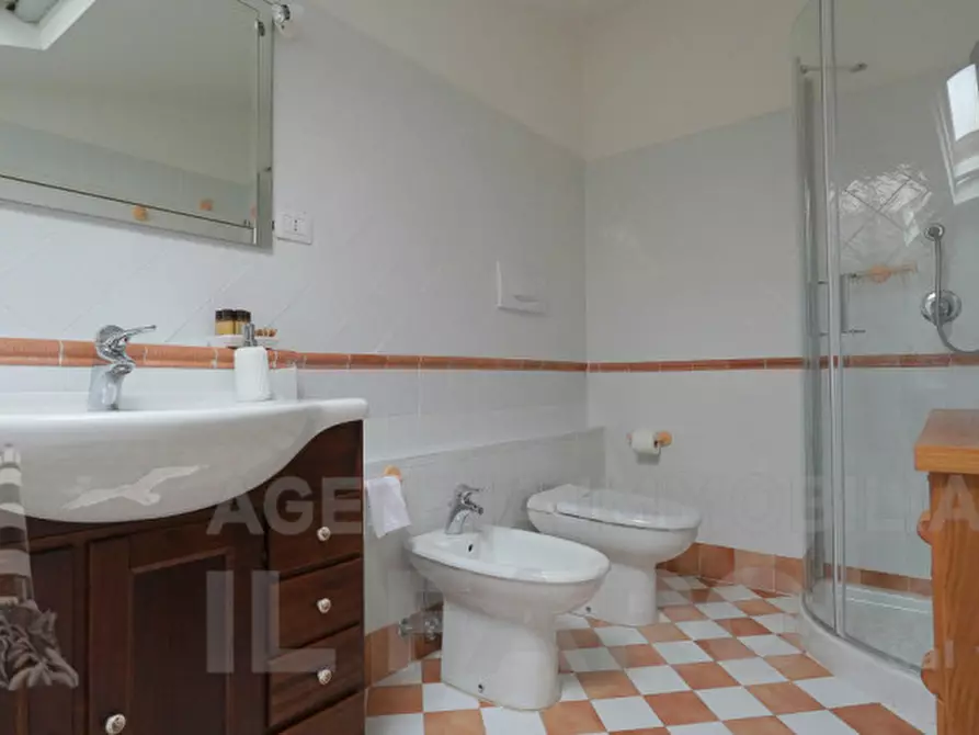 Immagine 35 di Appartamento in vendita  in Via Vittorio Emanuele a La Maddalena