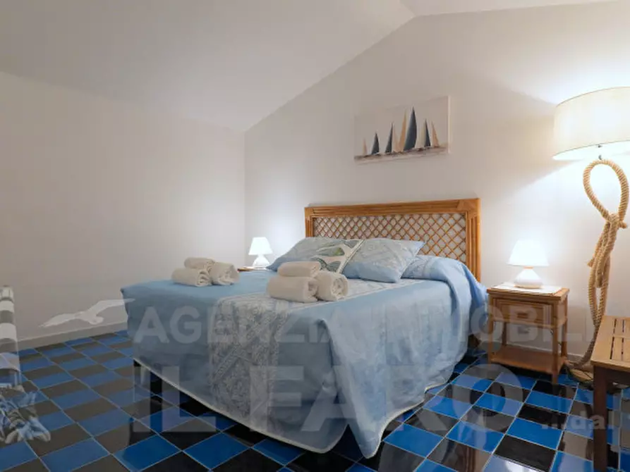 Immagine 43 di Appartamento in vendita  in Via Vittorio Emanuele a La Maddalena