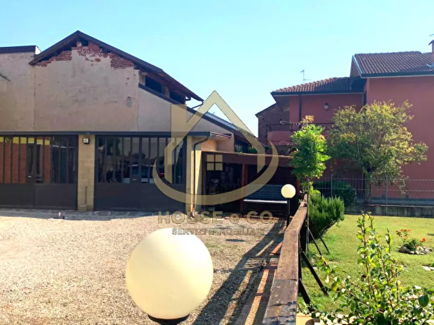 Immagine 26 di Villa in vendita  in Via Gramsci a Cilavegna