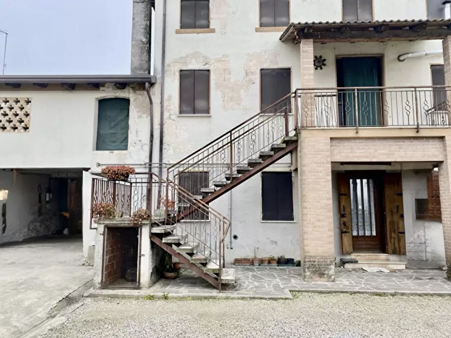 Immagine 1 di Casa indipendente in vendita  in Via Fornace a Castelfranco Veneto