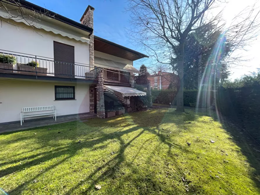 Immagine 1 di Villa in vendita  in Viale Carducci a Vicenza