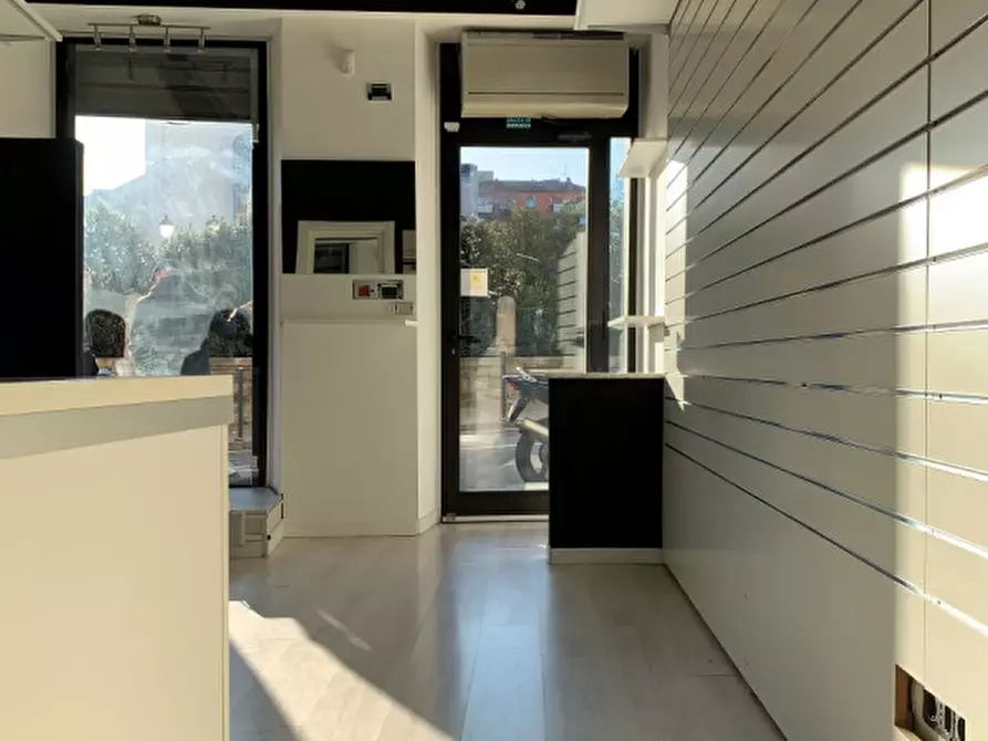 Immagine 11 di Negozio in affitto  in Campo San Giacomo 18 a Trieste