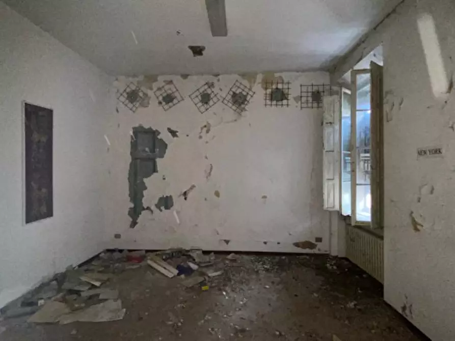 Immagine 11 di Palazzo in vendita  in VIA DELLA PACE a Concordia Sulla Secchia