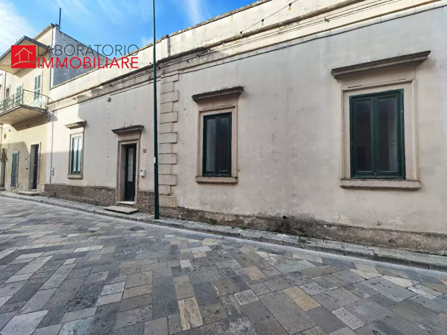 Immagine 1 di Casa indipendente in vendita  in Via Garibaldi 9 a Guagnano