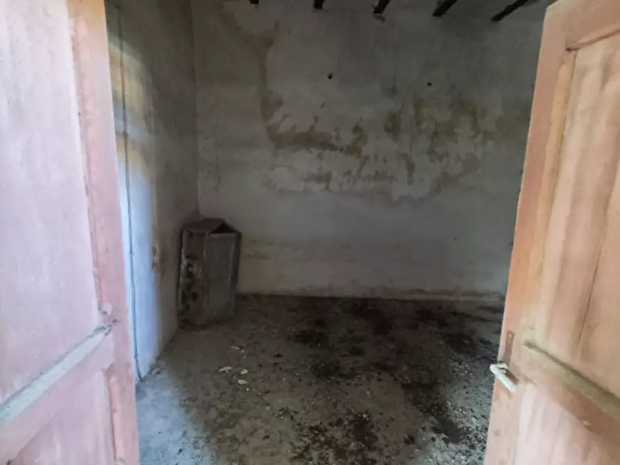 Immagine 32 di Casa indipendente in vendita  in Via Garibaldi 9 a Guagnano