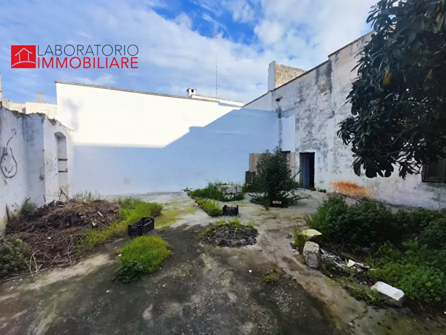 Immagine 38 di Casa indipendente in vendita  in Via Garibaldi 9 a Guagnano