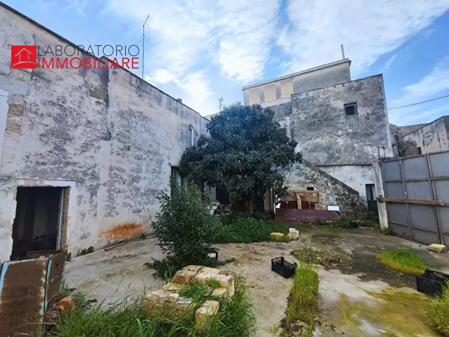 Immagine 40 di Casa indipendente in vendita  in Via Garibaldi 9 a Guagnano